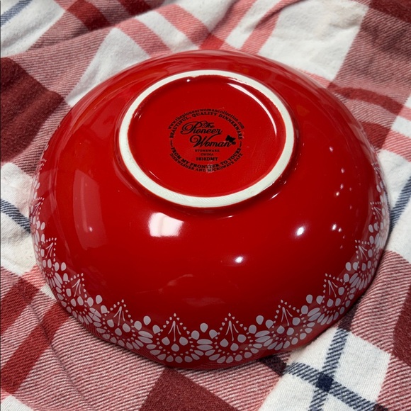 Pioneer Woman bowls - Picture 4 of 8